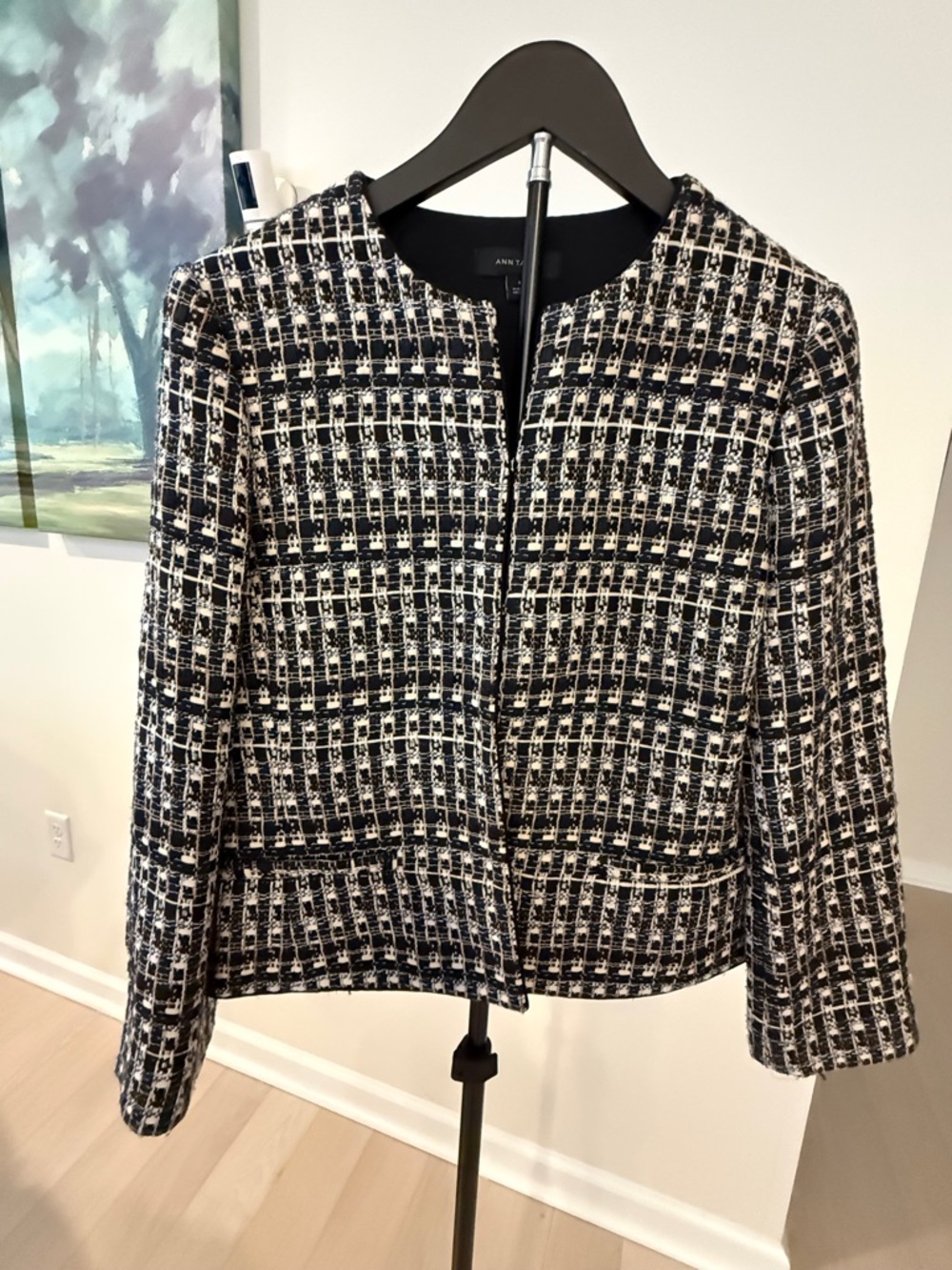 Ann Taylor Textured Tweed Blazer – Size 6